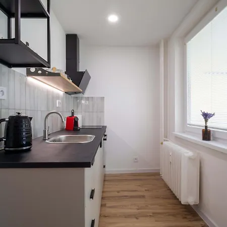 Apartamento Elegant With Balcony - 30 Min From Centre Košice